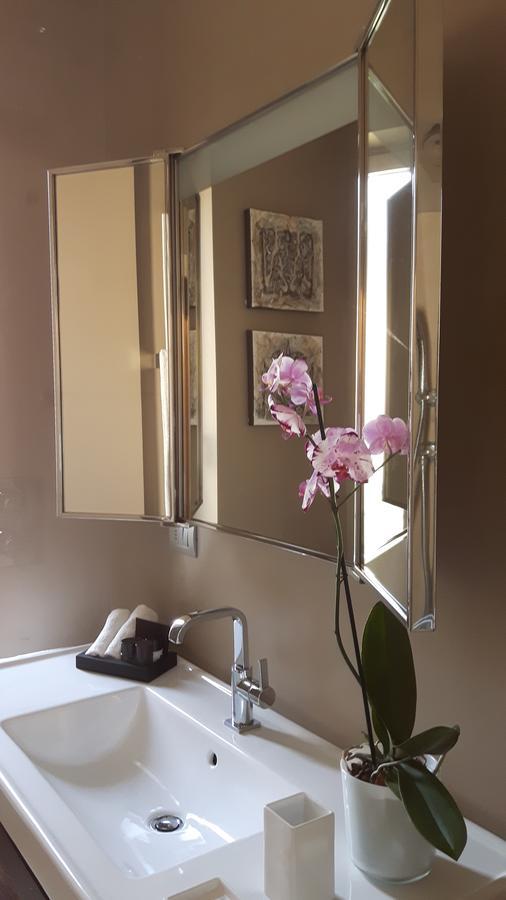 Bronzino House Bed & Breakfast มิลาน ภายนอก รูปภาพ